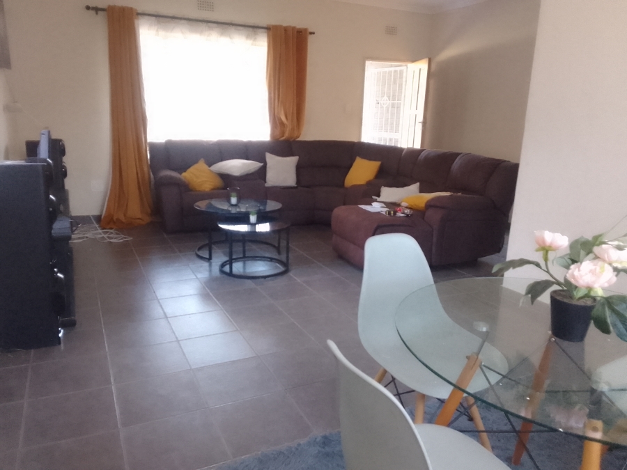 To Let 3 Bedroom Property for Rent in Protea Park North West